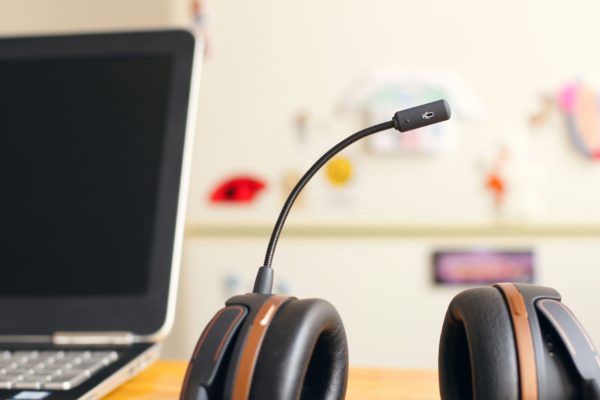 Zdjęcie okładkowe wpisu Francja banuje telemarketing. Jak jeden podpis w&nbsp;Paryżu zagraża 50 tysiącom miejsc pracy w&nbsp;Maroku