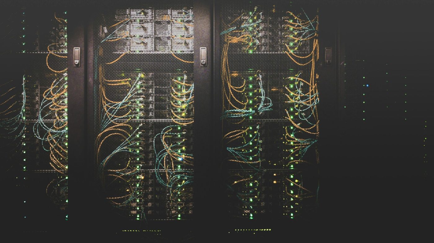 pływające centra danych (zdjęcie ilustracyjne, fot. Taylor Vick / Unsplash)