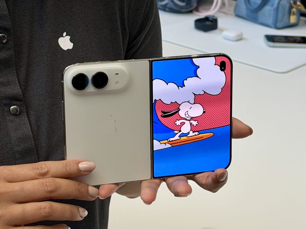Zdjęcie okładkowe do wpis Craig Federighi: iPhone Duo może zastąpić iPada mini w&nbsp;codziennym użytkowaniu