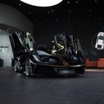Zdjęcie okładkowe wpisu: Lotus oficjalnie w&nbsp;Polsce. Brytyjska legenda kusi analogową Emirą i&nbsp;potężnym, elektrycznym SUV-em