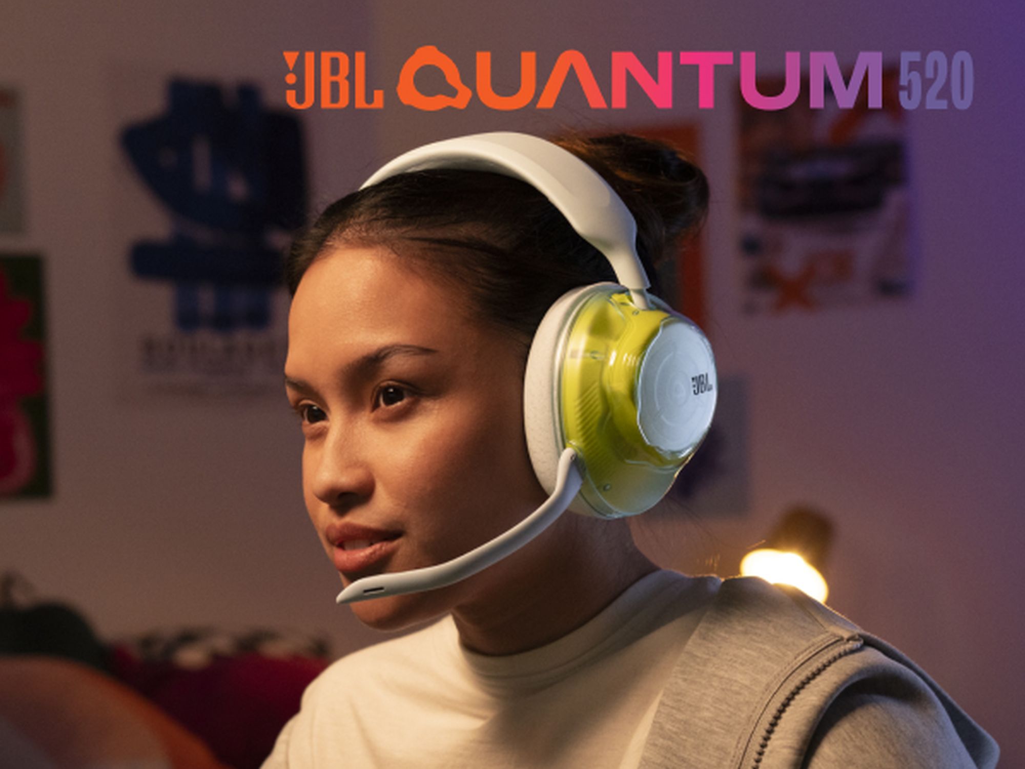 JBL Quantum 520: potrójna łączność i materiałowe poduszki