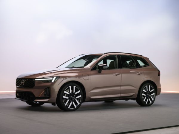 Volvo XC60 hybryda plug-in