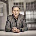 Zdjęcie okładkowe wpisu: Powrót do&nbsp;korzeni. Volvo poczeka rok na&nbsp;nowego prezesa, byle pochodził z&nbsp;branży motoryzacyjnej