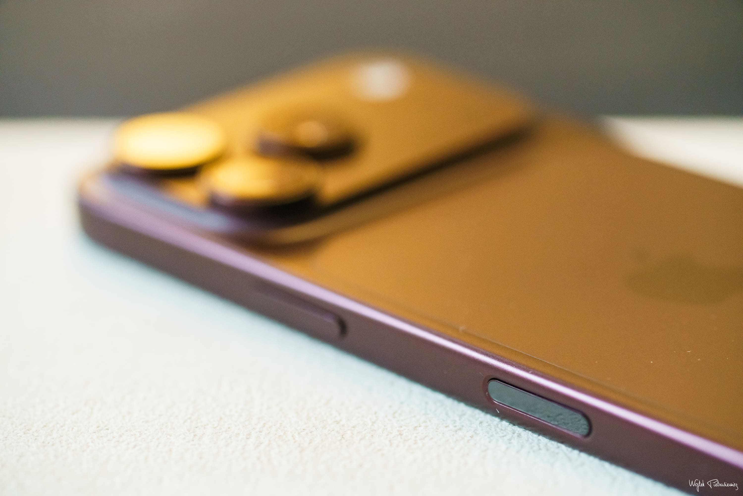Apple zmniejsza zamówienia na iPhone’a 18 Pro