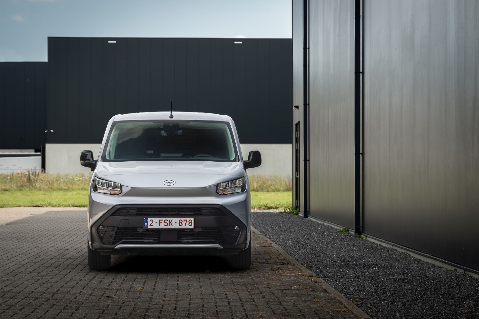 elektryczne vany Toyota Professional