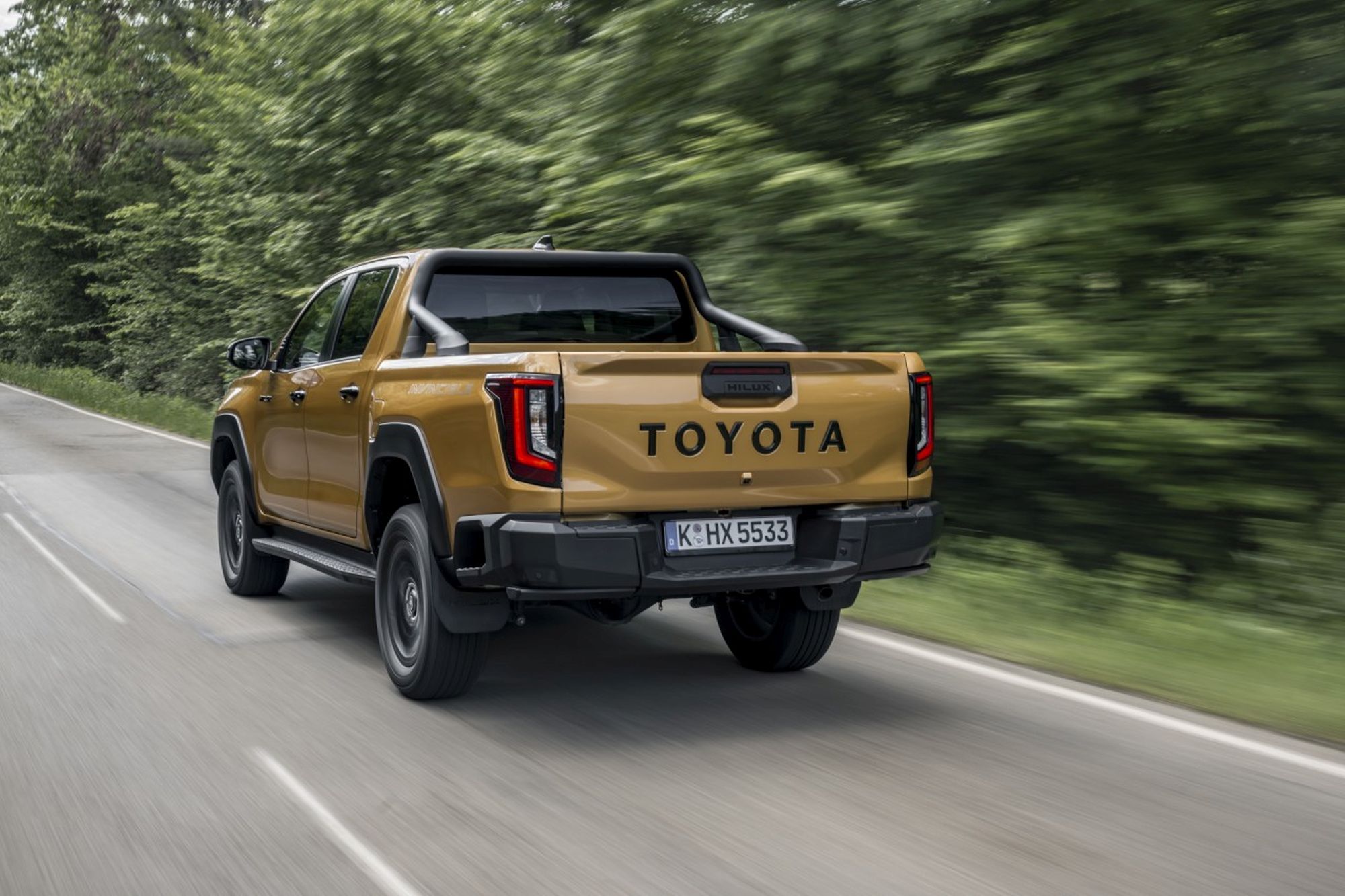 nowa Toyota Hilux