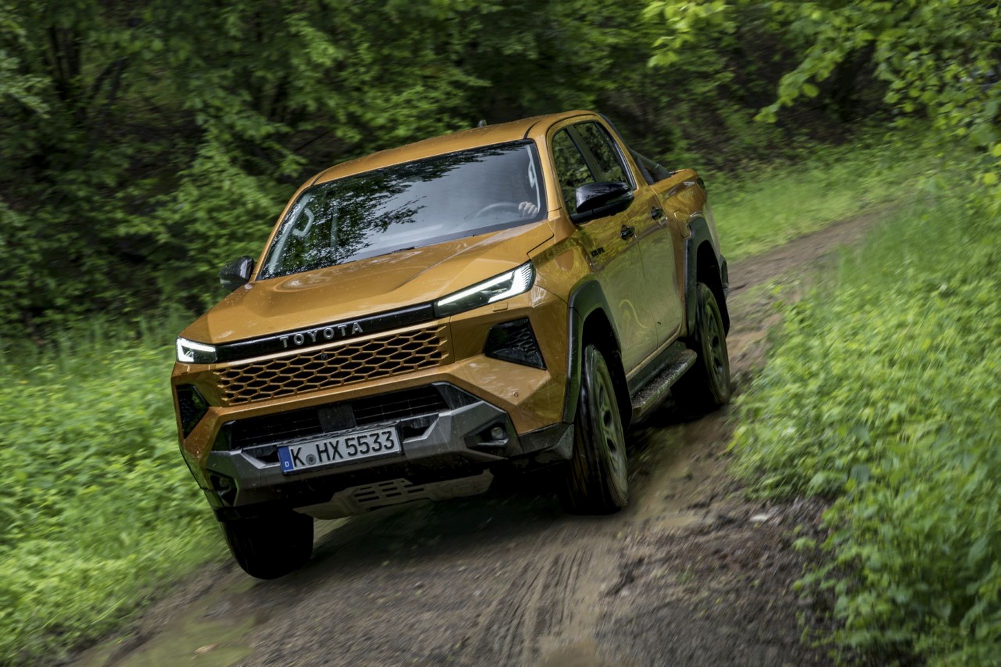 nowa Toyota Hilux