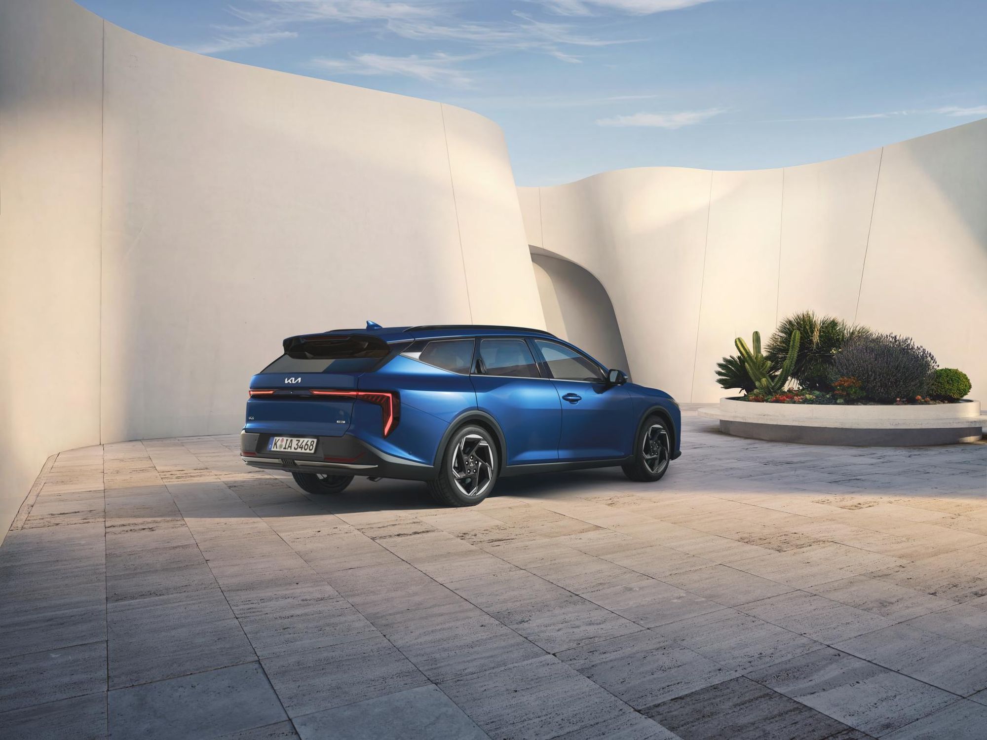Kia K4 Hybrid debiutuje w Polsce. 154 KM, spalanie od 4,7 l/100 km. Znamy ceny