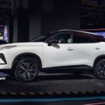 Zdjęcie okładkowe wpisu: Omoda 4 i&nbsp;Omoda 5 Next w&nbsp;Paryżu. Chińczycy żegnają samą benzynę i&nbsp;reorganizują gamę [galeria]