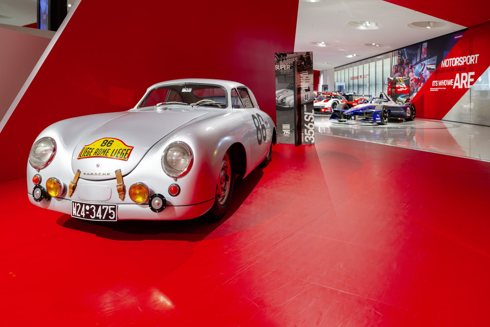 Zdjęcie okładkowe wpisu Porsche zgubiło tożsamość własnej legendy. Śledztwo w&nbsp;archiwum po&nbsp;70 latach