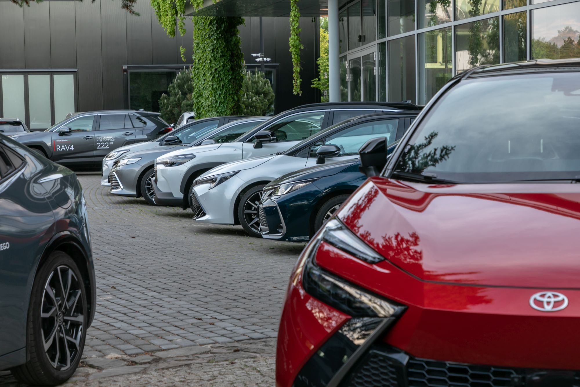 Zdjęcie okładkowe wpisu Klienci nie chcą eksperymentów. Toyota deklasuje rywali w rankingu lojalności J.D. Power