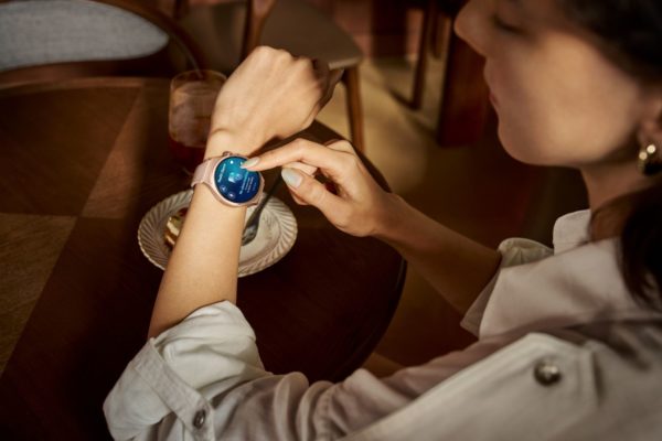 Zdjęcie okładkowe do wpis Tytan, ekran 3500 nitów i&nbsp;nurek do&nbsp;40 metrów. Premiera serii Huawei Watch 6 w&nbsp;Polsce